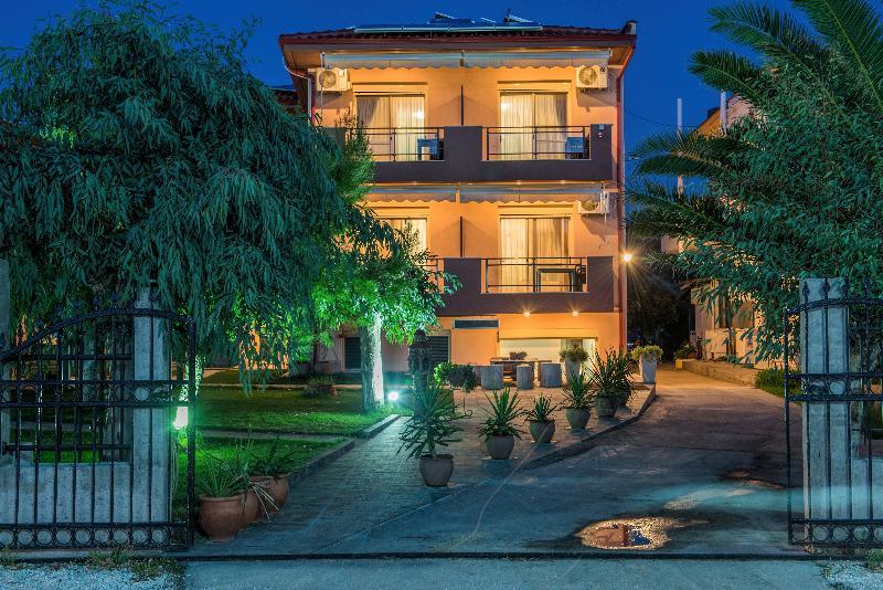 Castro Deluxe Apartman Toróni Kültér fotó
